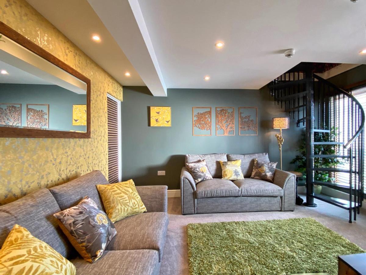 Hambrook House Canterbury - New Luxury Guest House With Espa Spa Complex ภายนอก รูปภาพ