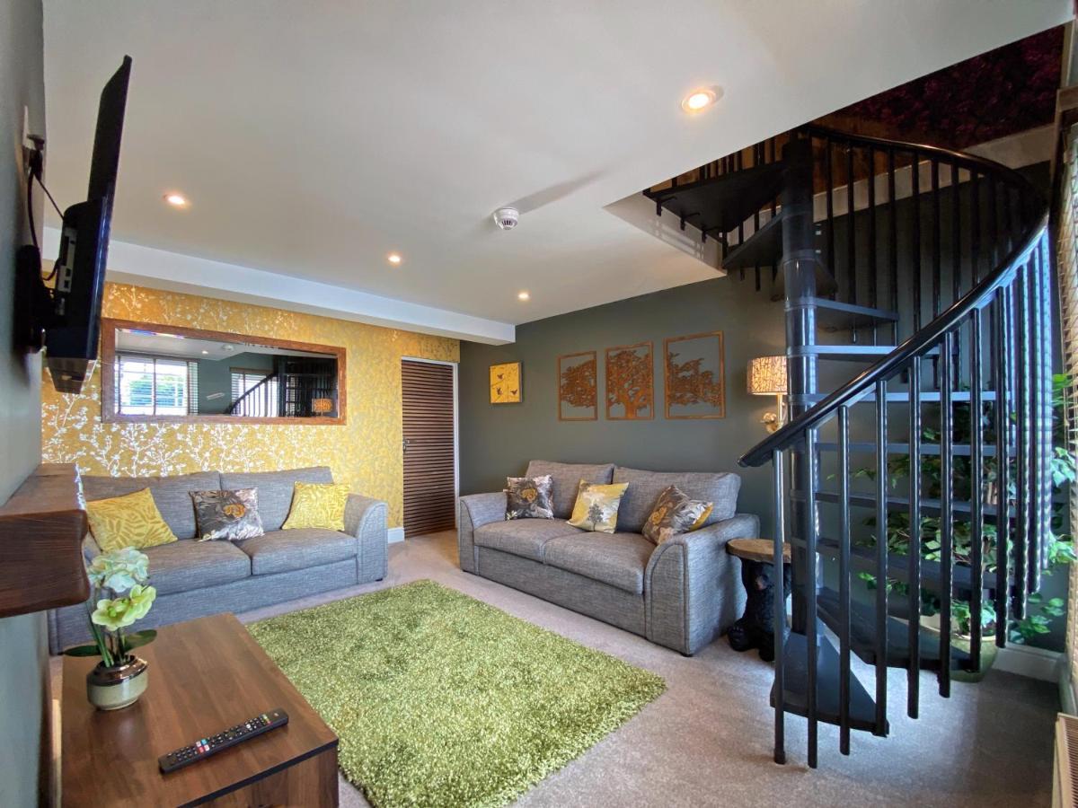Hambrook House Canterbury - New Luxury Guest House With Espa Spa Complex ภายนอก รูปภาพ