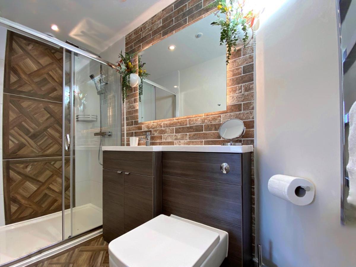 Hambrook House Canterbury - New Luxury Guest House With Espa Spa Complex ภายนอก รูปภาพ