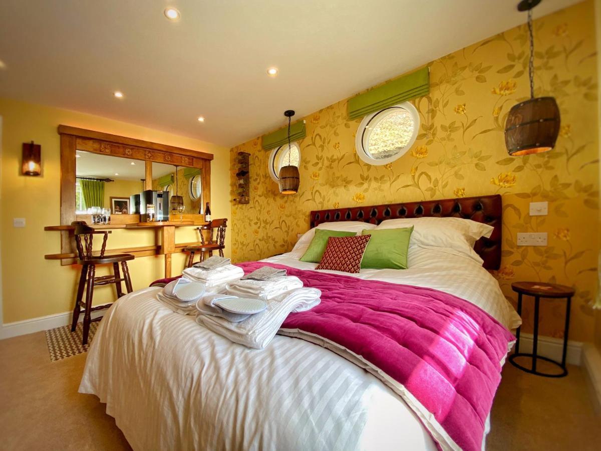 Hambrook House Canterbury - New Luxury Guest House With Espa Spa Complex ภายนอก รูปภาพ