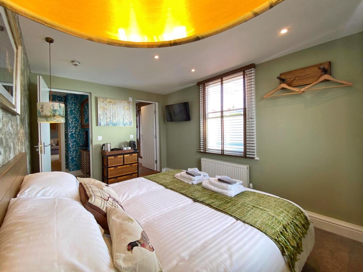 Hambrook House Canterbury - New Luxury Guest House With Espa Spa Complex ภายนอก รูปภาพ
