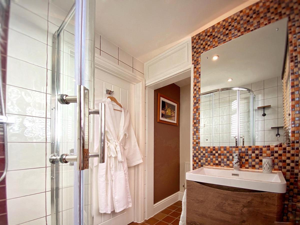 Hambrook House Canterbury - New Luxury Guest House With Espa Spa Complex ภายนอก รูปภาพ