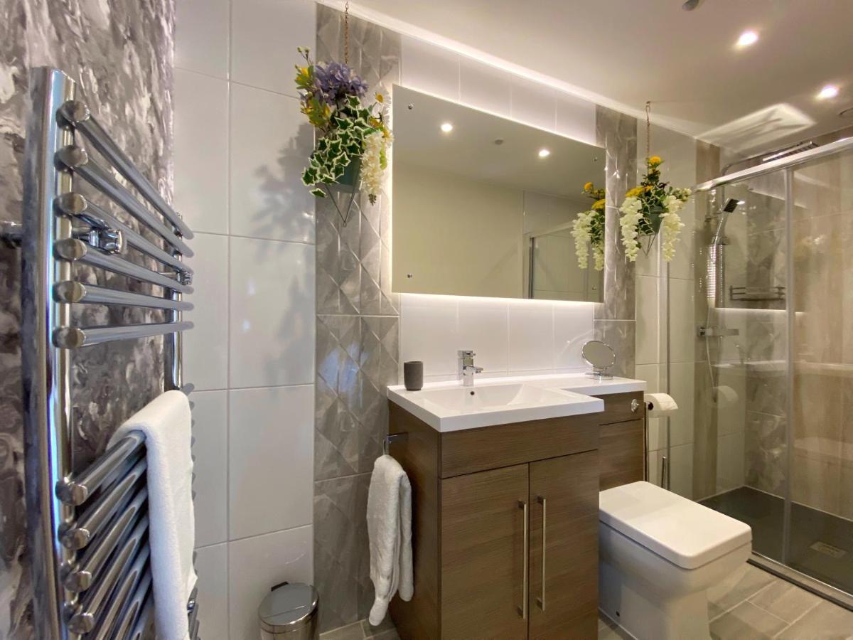 Hambrook House Canterbury - New Luxury Guest House With Espa Spa Complex ภายนอก รูปภาพ