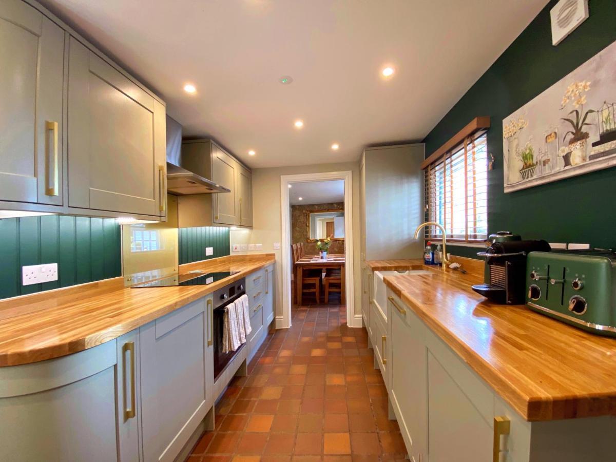 Hambrook House Canterbury - New Luxury Guest House With Espa Spa Complex ภายนอก รูปภาพ