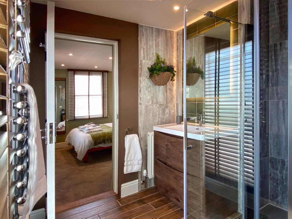 Hambrook House Canterbury - New Luxury Guest House With Espa Spa Complex ภายนอก รูปภาพ