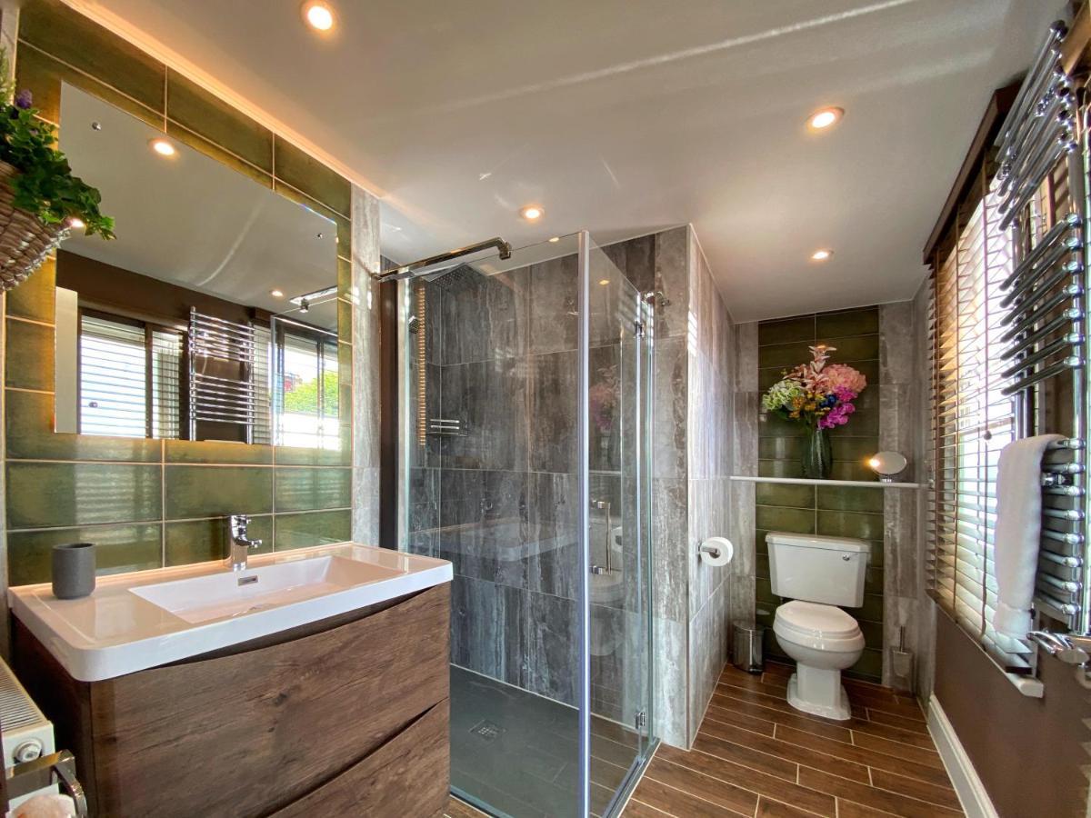 Hambrook House Canterbury - New Luxury Guest House With Espa Spa Complex ภายนอก รูปภาพ